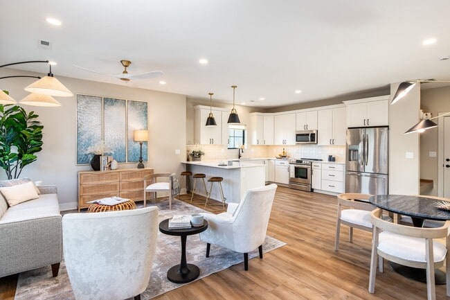 Photo - 2105 Aikman Dr Unit 2105 Aikman Dr.