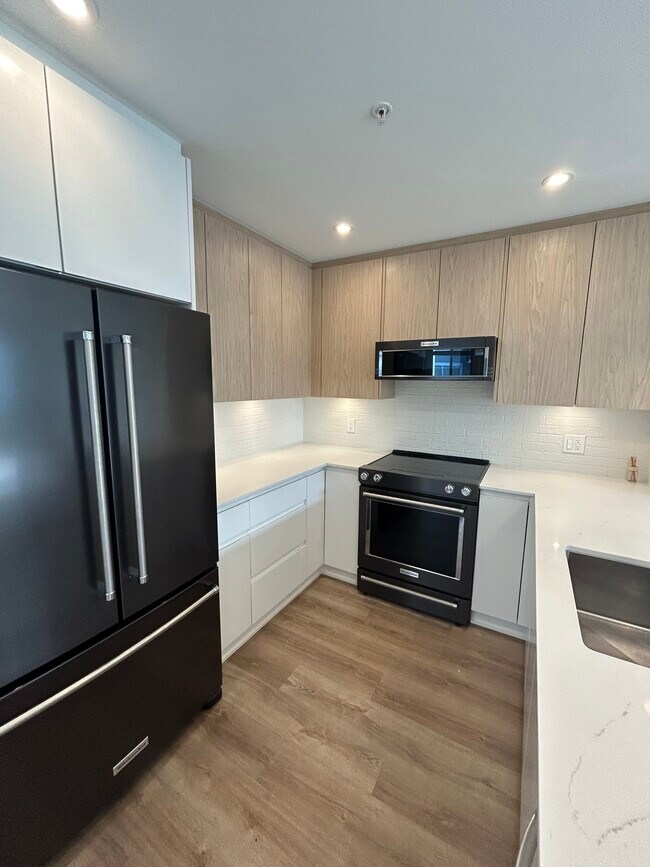 Photo - 2180 Kelly Av Unit 2507