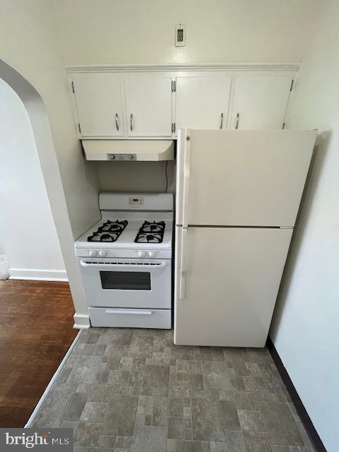 Photo - 10 Railroad Ave