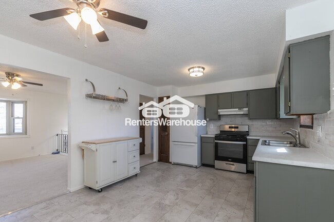 Photo - 203 Village Ln