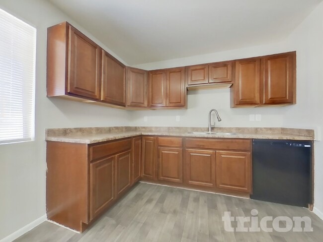 Photo - 1626 W Pepper Pl