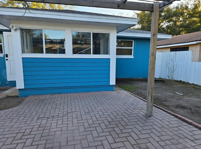 Photo - 1832 Callahan St