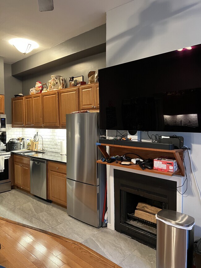 Photo - 2119 N St NW Unit 3