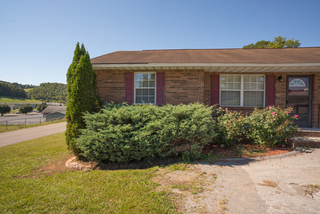 Photo - 1029 Rowe St Townhome