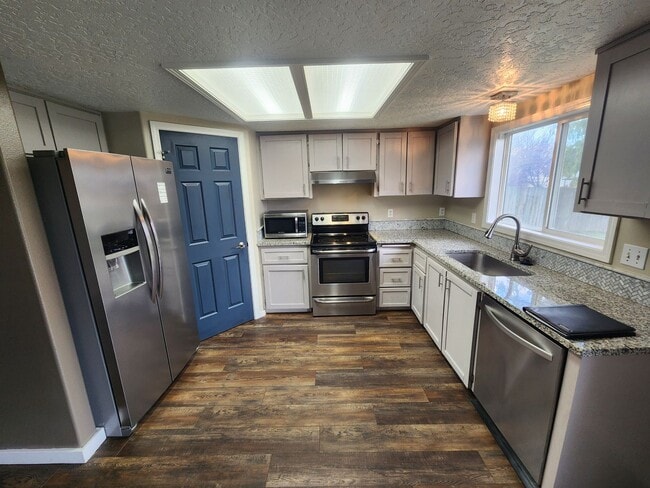 Photo - Updated 3 bedroom