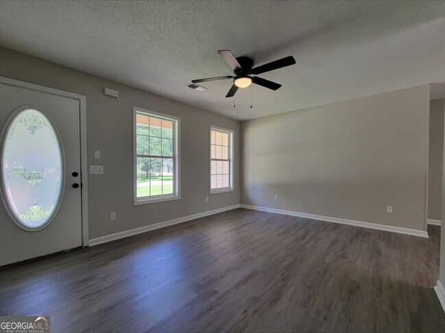 414 Missi Ln