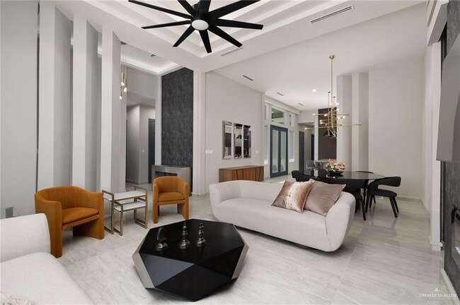 Photo - 20 Wisteria St