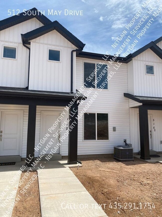 Building Photo - 512 May Dr