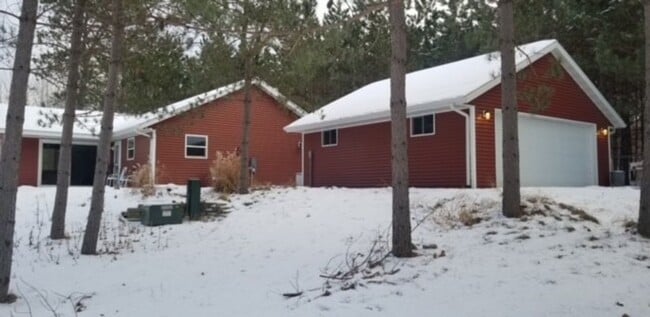 Photo - 3 Bedrooms, 2 Bathrooms Single Family Home in Merrifield, MN w/2 car garage