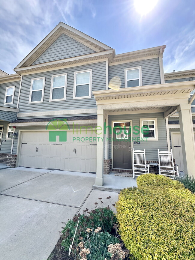 Photo - 127 Repose Ln