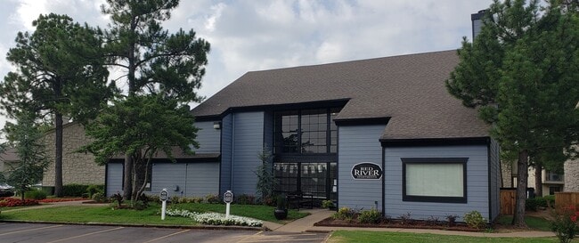 Photo - The Arlo at River’s Edge