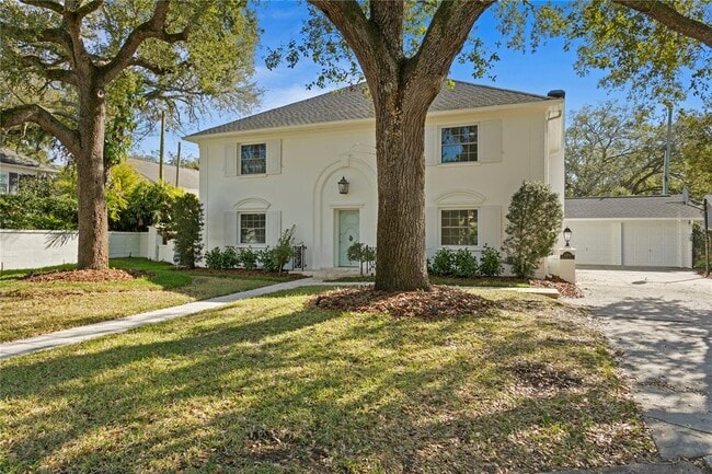 Building Photo - 4704 W Brookwood Dr