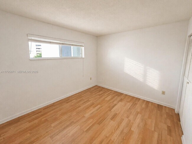 Photo - 126 SW 17th Rd Unit 505