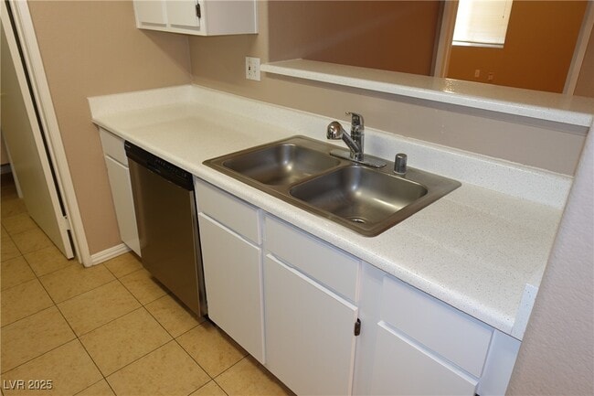 Building Photo - 7885 W Flamingo Rd Unit 1024