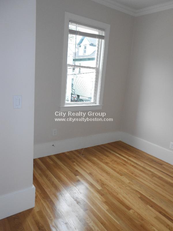 Photo - 56 Mozart St