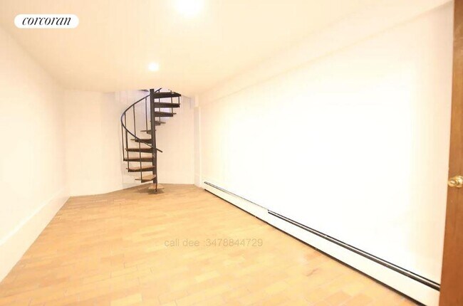 Photo - 146 W 70th St