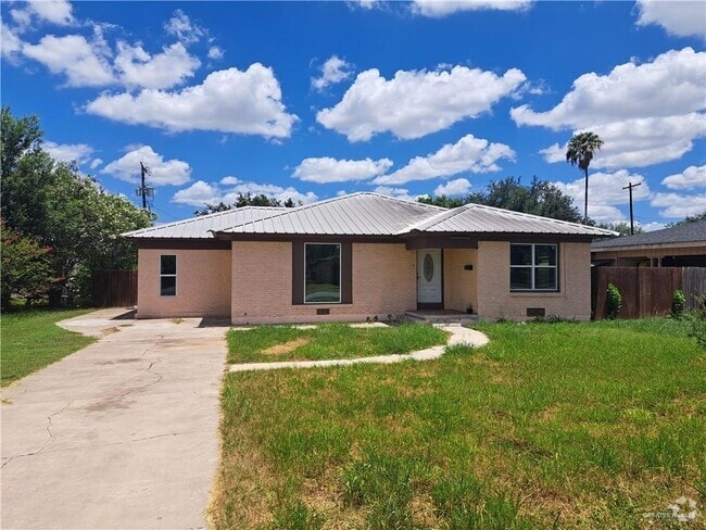 Building Photo - 1804 N 5th St Rental