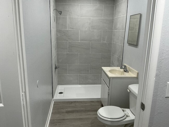 Photo - Updated 3 bed 1 bath