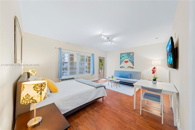 Photo - 1241 14th St Unit 11