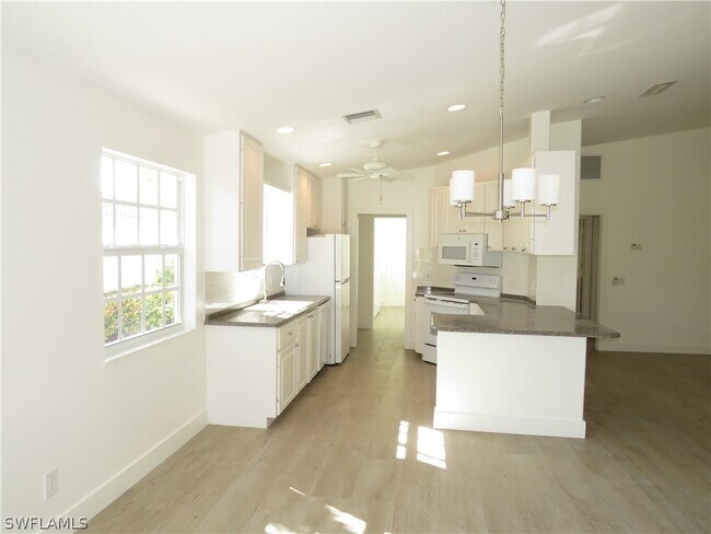 Photo - 3387 Cayman Ln