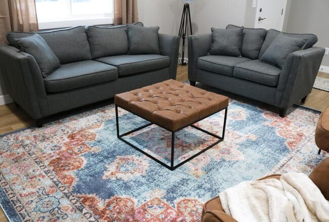 Photo - 806 Parkside Ln