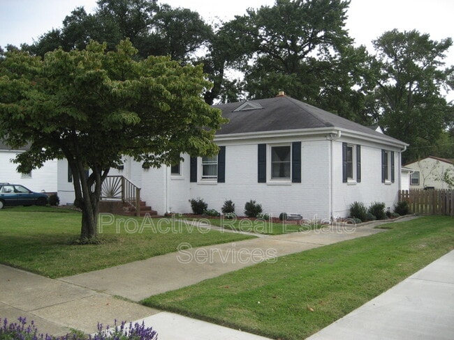 Photo - 725 Carolina Ave