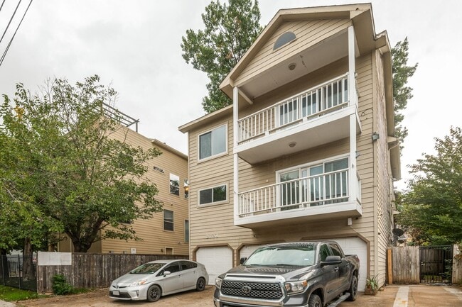 Photo - Delightful 2-Bed, 1.5 Bath in Prime Dallas...