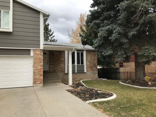 Photo - 3350 Rexford Pl