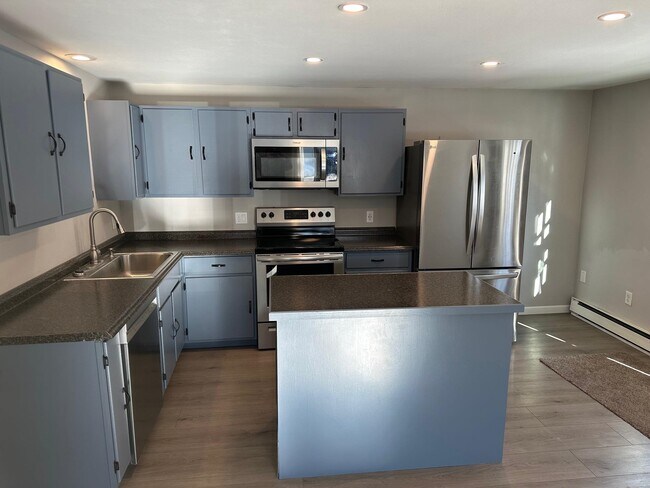 Photo - 2 Laperle Ave