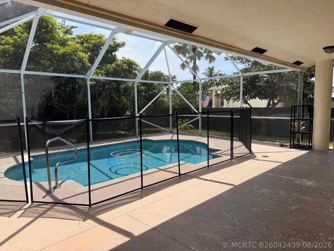 1608 Doral Dr