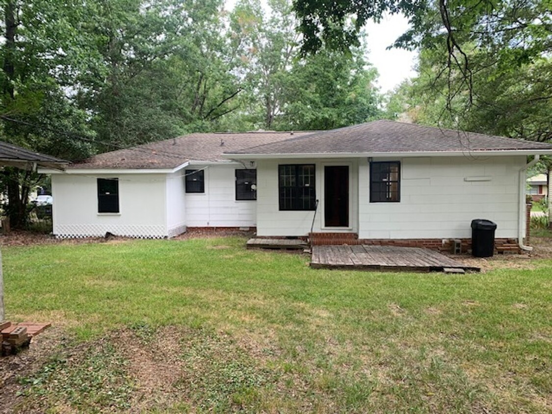 Renovated 3 Bedroom 2 Bath Home for Rent! - Renovated 3 Bedroom 2 Bath Home for Rent!