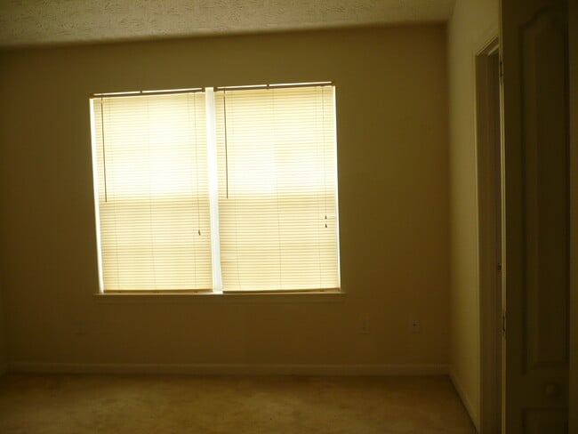 Photo - 3035 Fields Dr