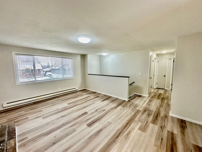 Photo - 507 E Glass Ave Unidad 509