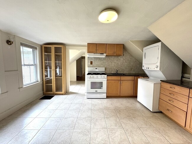 Building Photo - 439 Middlesex Turnpike Unit 2 Rental