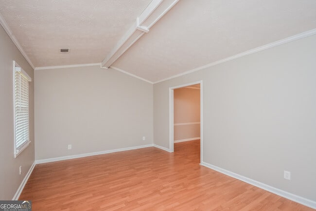 Photo - 3871 Partridge Pl SW