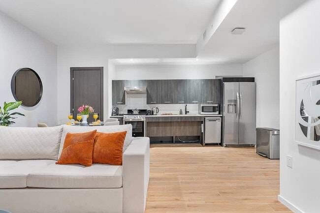 Photo - 398 NE 5th St Unidad ID1240627P