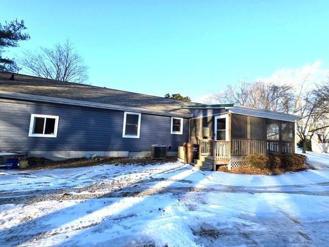 Photo - 29325 W Line Rd