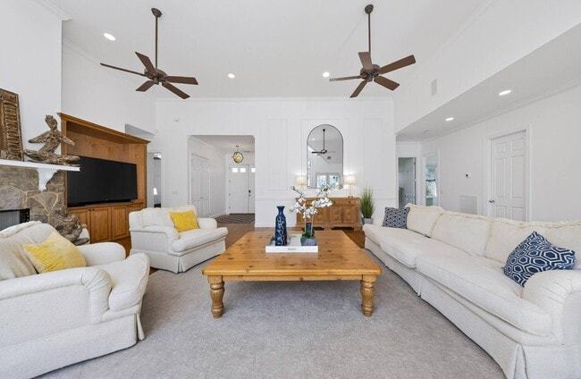 Photo - 9 Sea Farm Ct