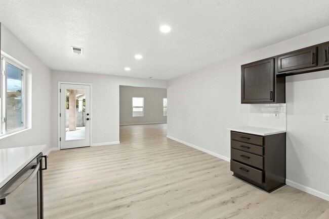 Photo - 528 Talladega St SE