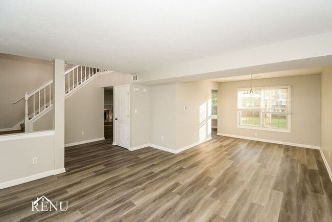 Photo - 13476 Clifty Falls Dr