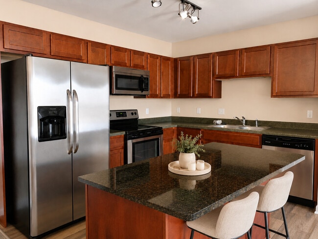 Eat-In Kitchen at Tuscany Place Apartments in Papillion, NE - Tuscany Place