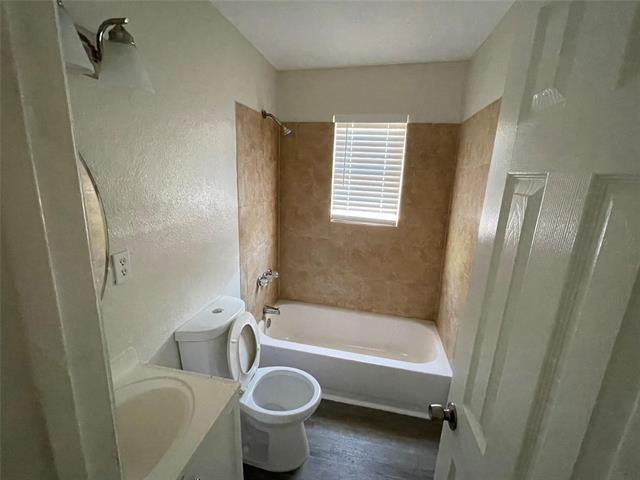 Photo - 1411 Kingsley Dr