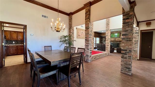 Photo - 3600 Interlaken Dr