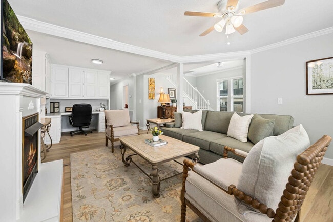 Photo - 524 SE C St Apartment Unit ID1221941P
