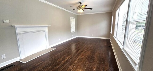 Photo - 1752 Parkhill Dr