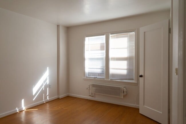 Photo - Study, Sleep, Repeat — Vintage 2-Bedroom N... Unidad 002W