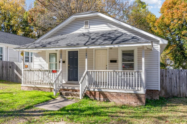 Photo - 659 Wilson St