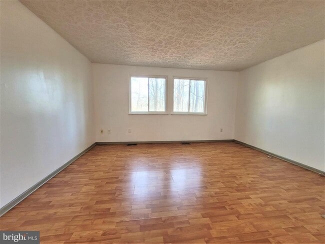 Photo - 8072 Grandview Ct