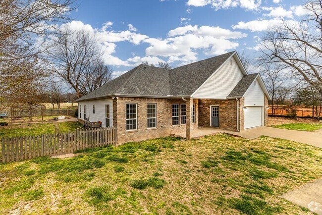 Building Photo - 12842 Ruby Rd Rental