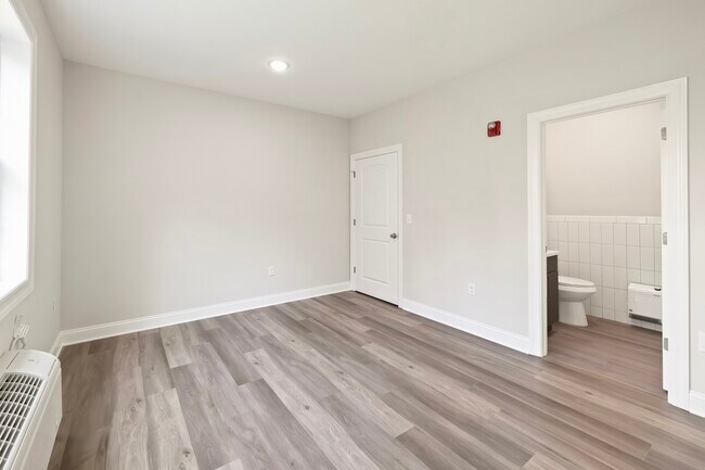 Master Bedroom - Woodside Heights